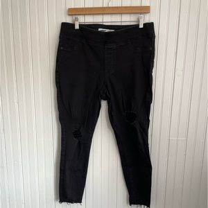 Women’s Old Navy Rockstar Super Skinny Jeggings Mod-Rise - Black/Size 12 Petite